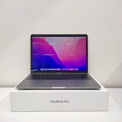 Apple MacBook Pro 15 inch Retina Display i7 2.2 (2015
